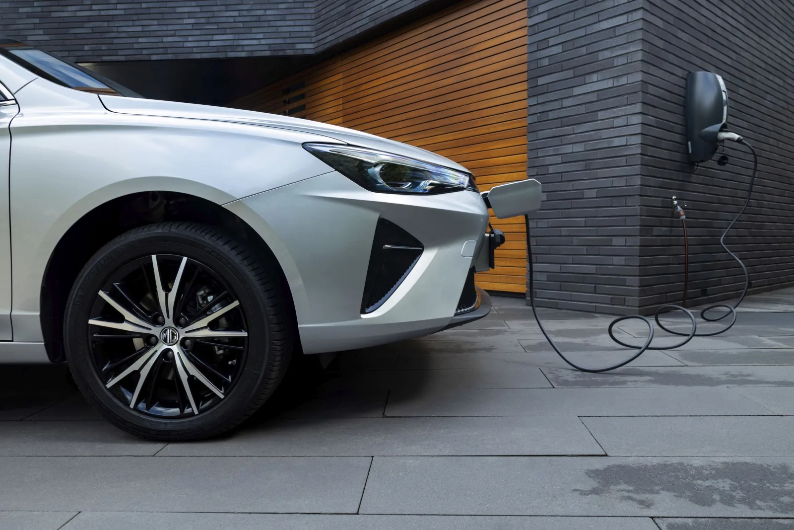 MG MG5 Electric med polnjenjem