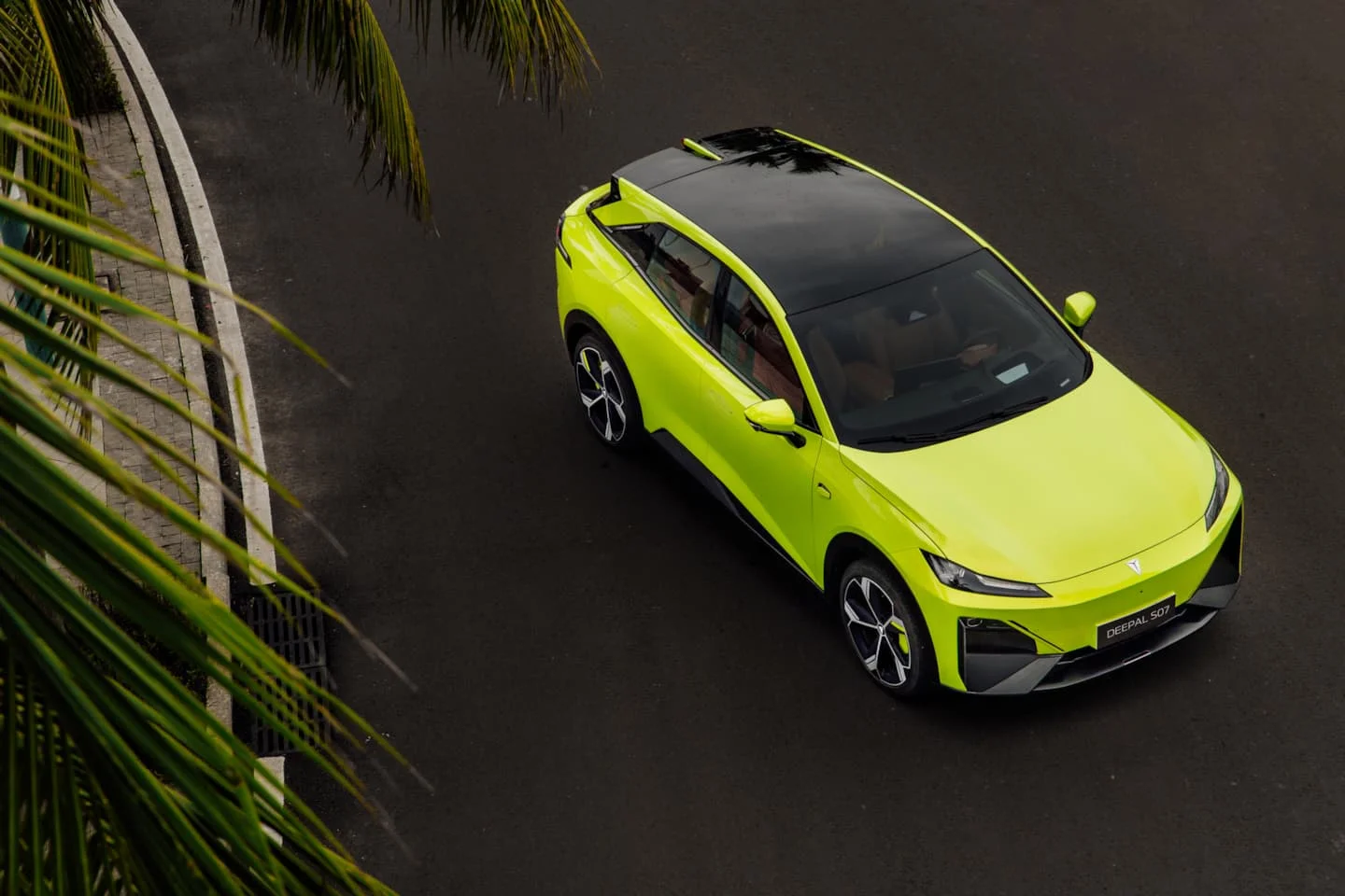 Changan Deepal S07 – Deepal S07 zelena — pogled od zgoraj